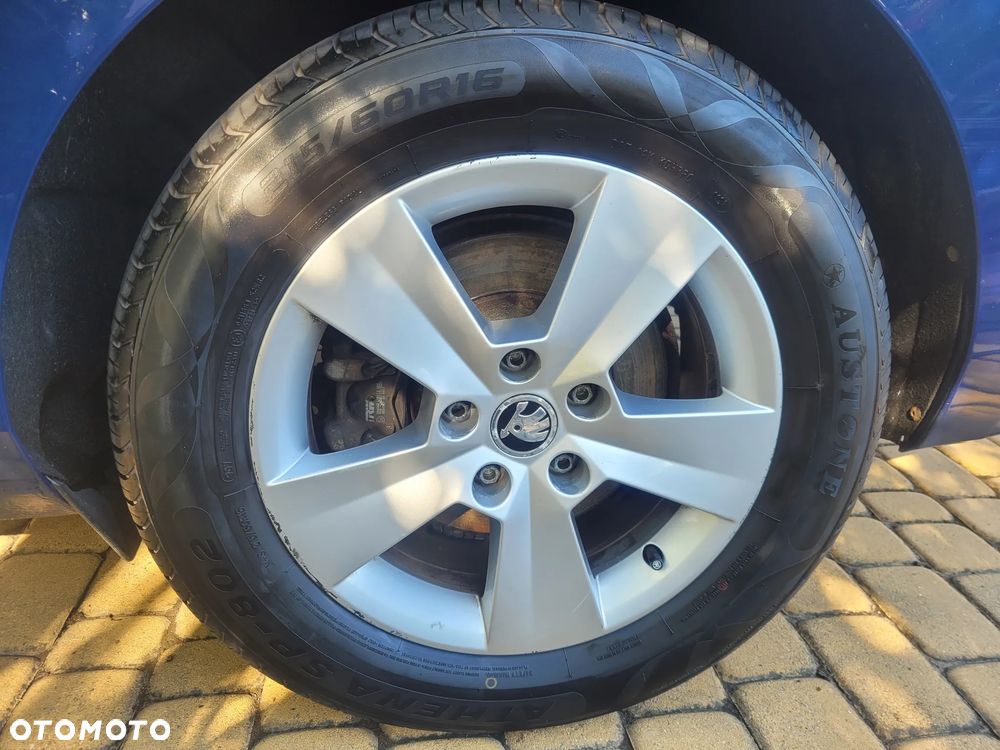 Skoda Superb 2.0 TDI Ambition DSG - 13