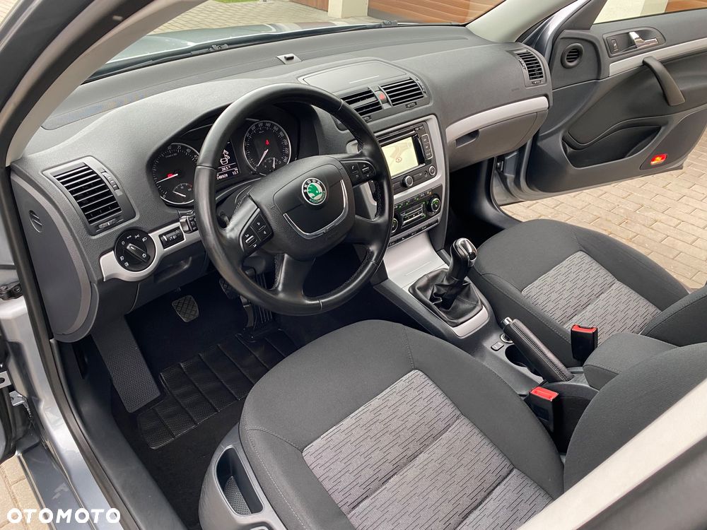 Skoda Octavia 1.6 TDI Ambiente - 30