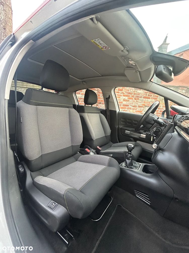 Citroën C3 1.2 PureTech Shine S&S - 16