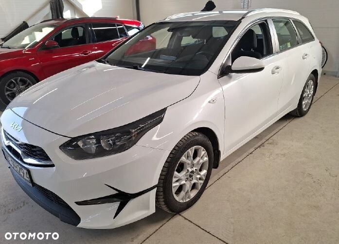 Kia Ceed - 1