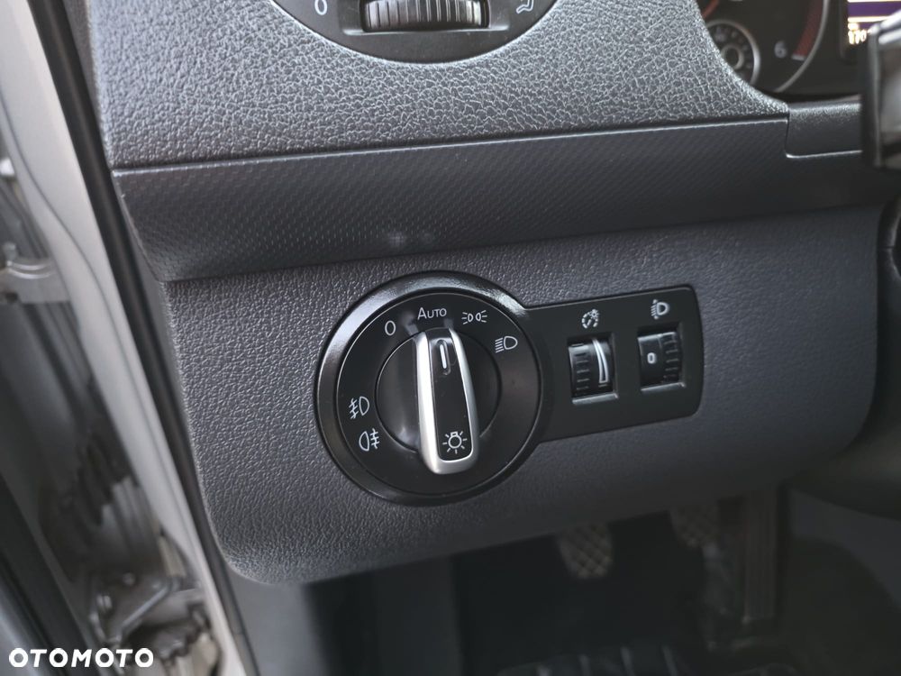 Volkswagen Caddy Maxi Comfortline 4Motion - 25