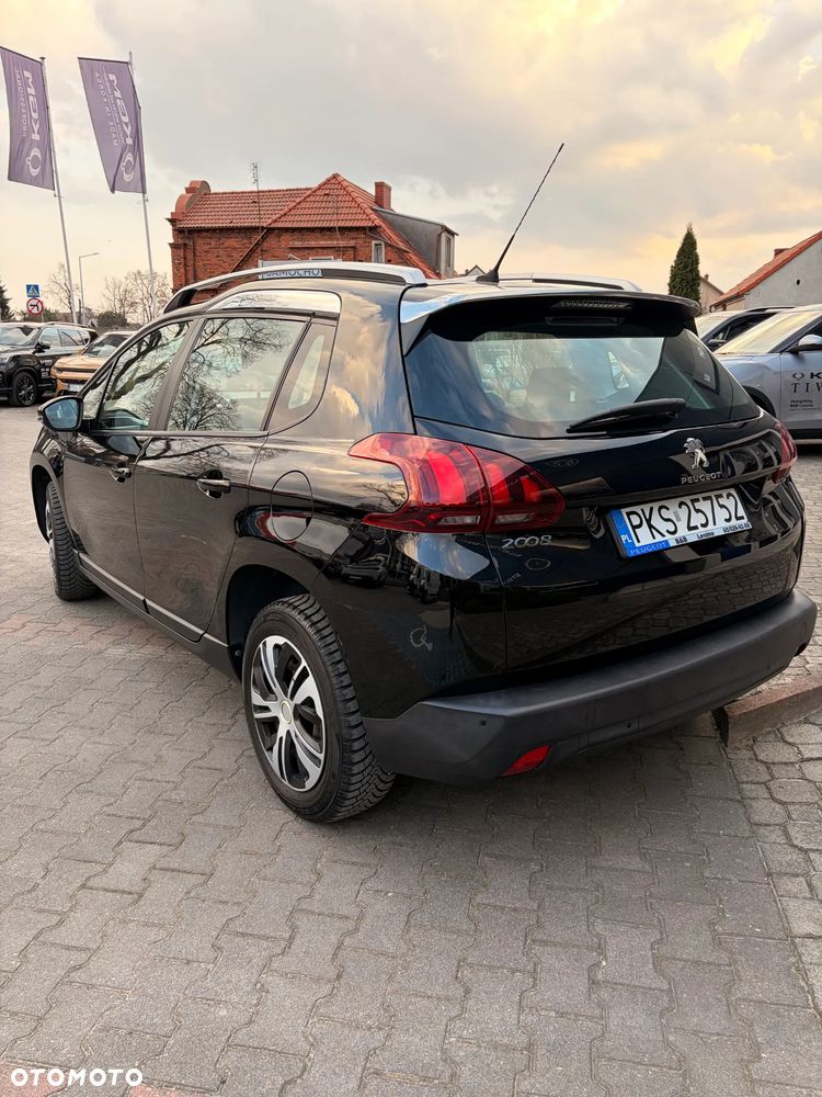 Peugeot 2008 1.2 Pure Tech Style S&S - 4