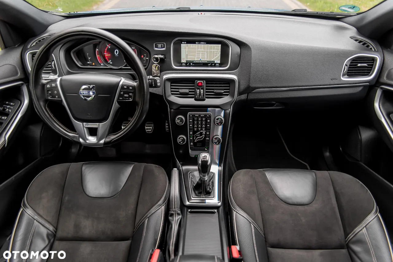 Volvo V40 - 15