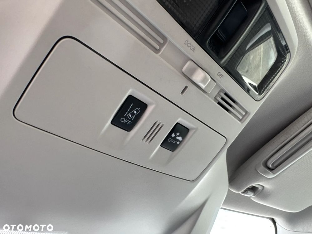 Subaru Forester 2.0 i Platinum (EyeSight) Lineartronic - 34