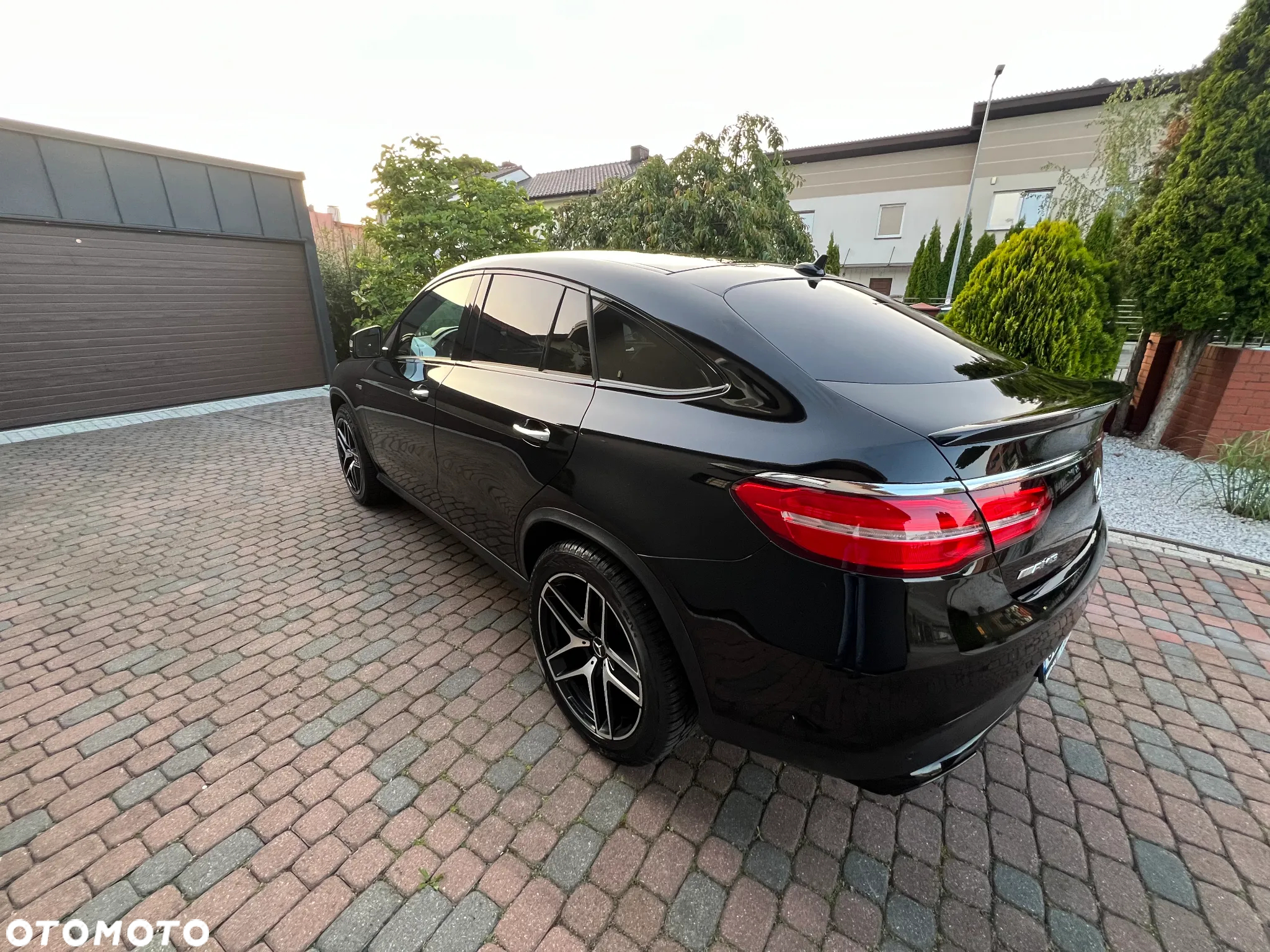 Mercedes-Benz GLE AMG Coupe 43 4-Matic - 3