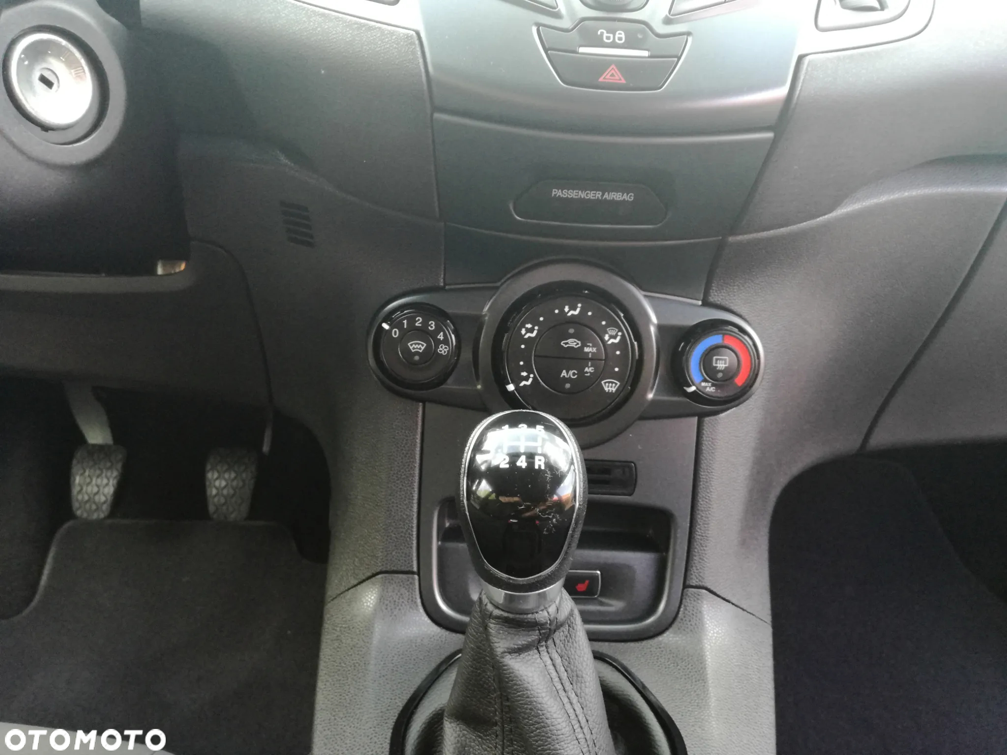 Ford Fiesta 1.25 Celebration - 11