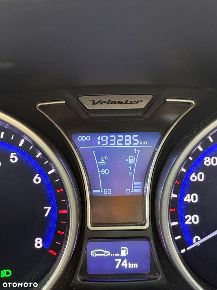 Hyundai Veloster 1.6 Style - 6