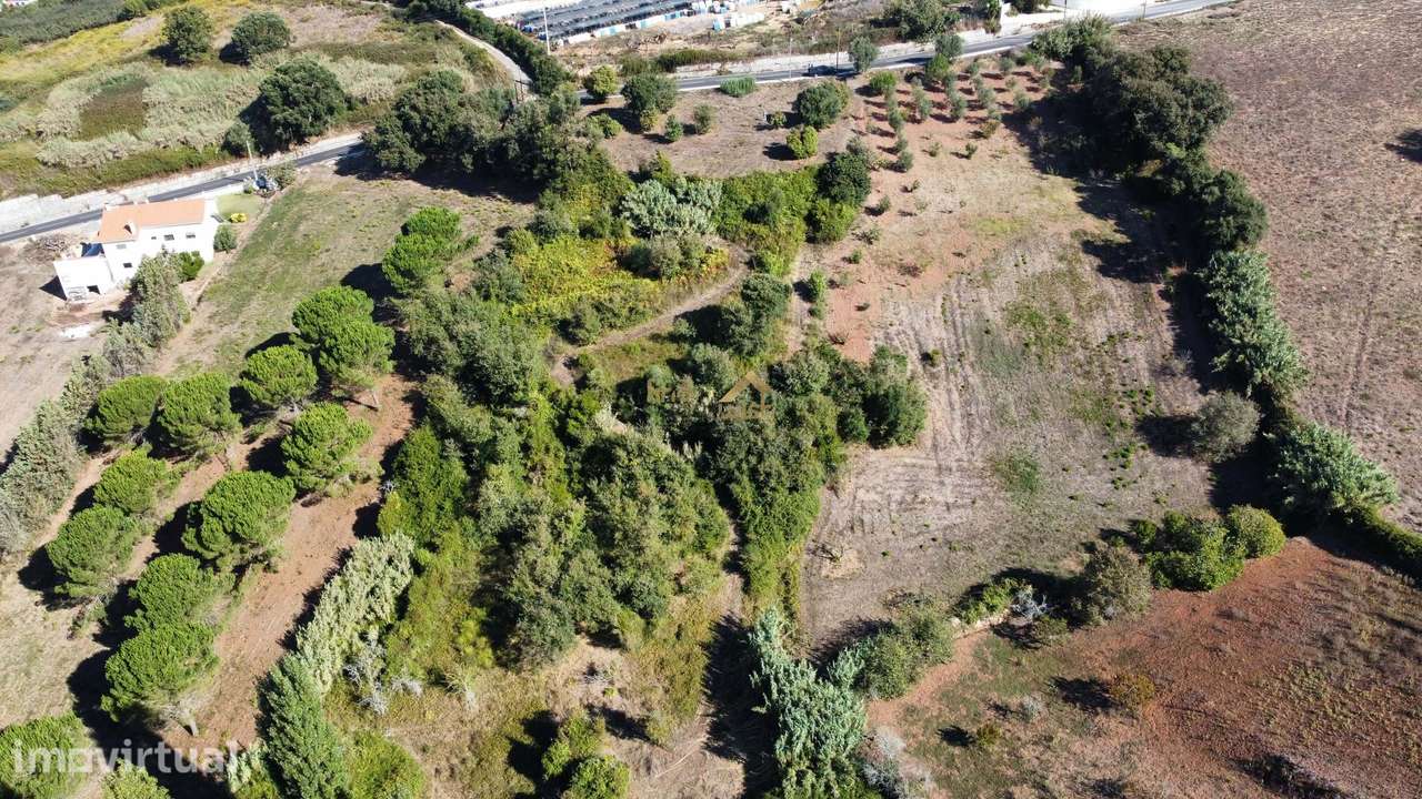 Terreno Rústico com 14.290 m² | Excelente Localização e Potencial - Grande imagem: 4/19