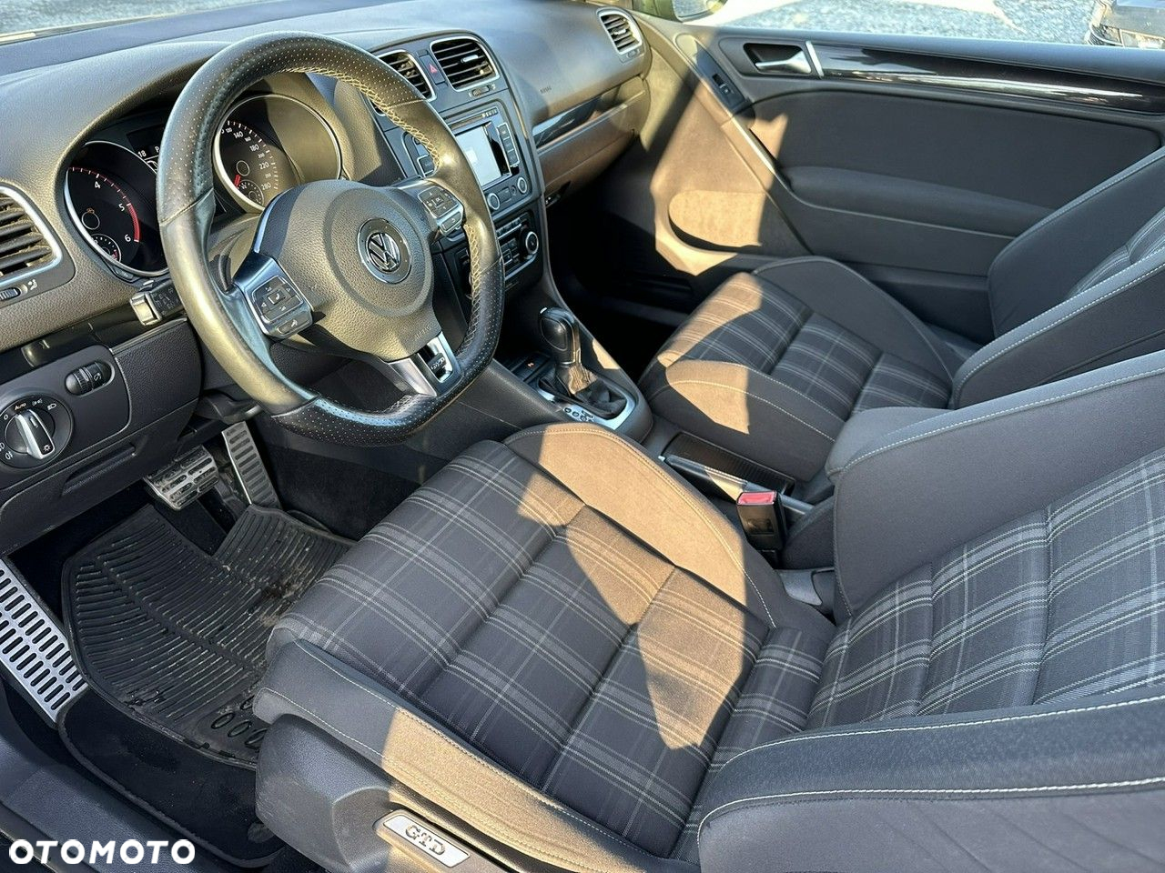 Volkswagen Golf VI 2.0 TDI GTD DSG - 5