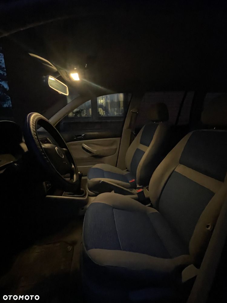 Volkswagen Golf 1.9 TDI - 14