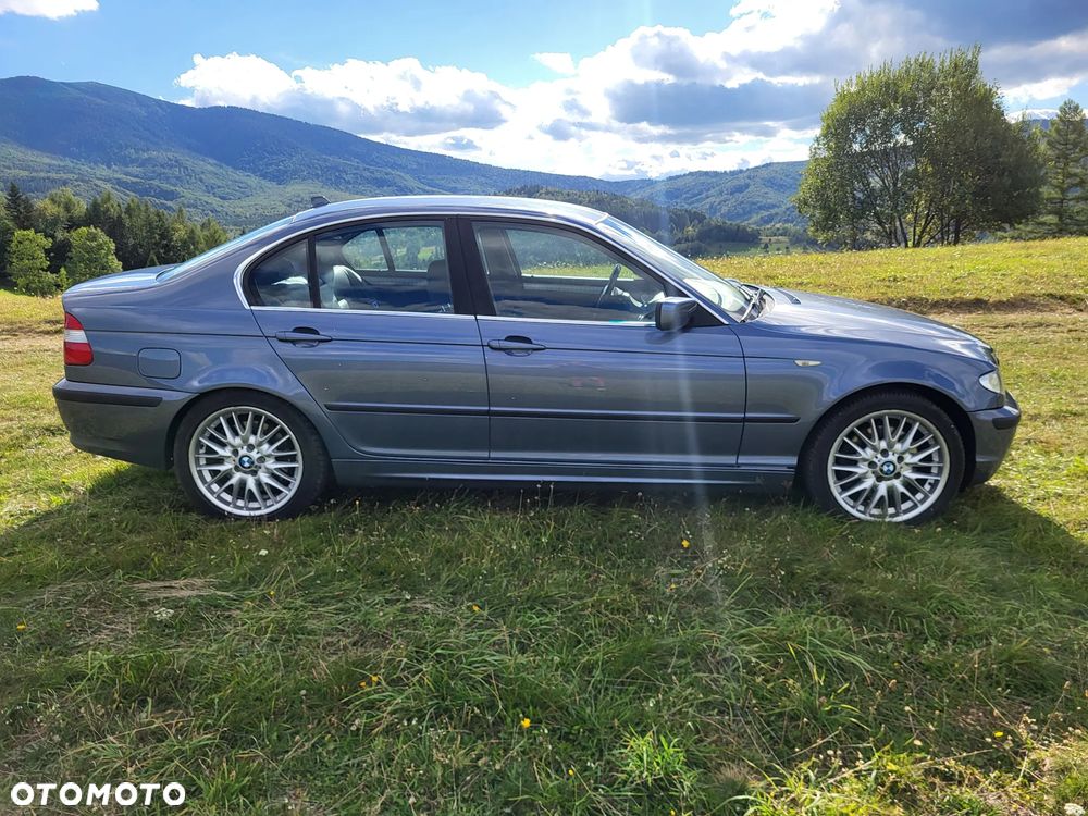 BMW Seria 3 330ix - 3