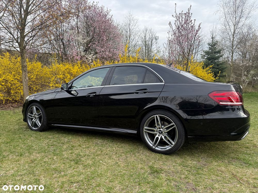 Mercedes-Benz Klasa E 300 BlueTEC 7G-TRONIC - 16