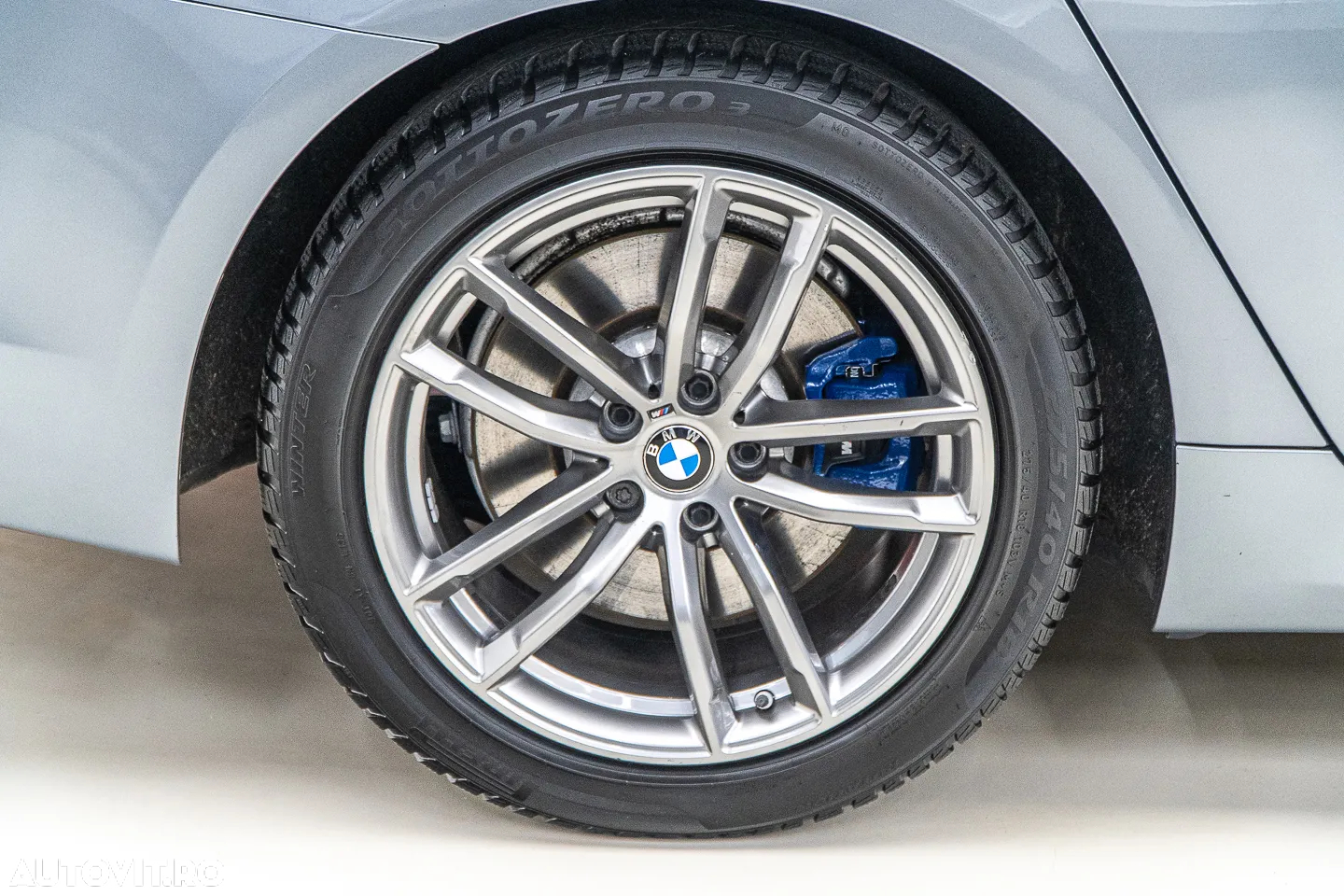 BMW Seria 5 530e Aut. M Sport Edition - 41