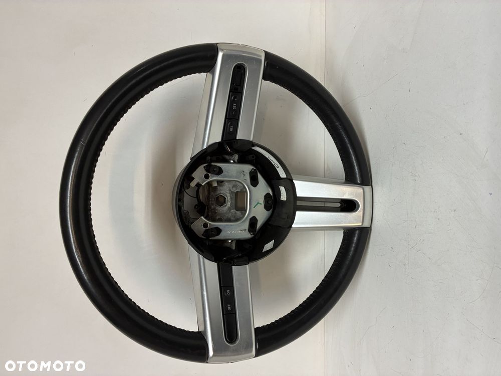 FORD MUSTANG 5 V KIEROWNICA SKÓRA MULTIFUNKCJA - 1