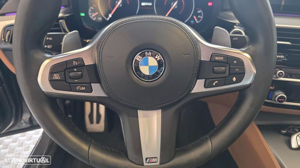 BMW 530 e iPerformance Pack M - 40