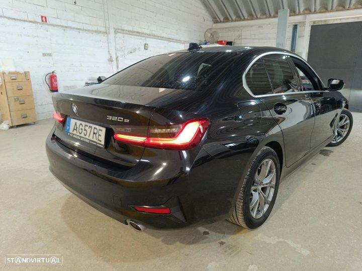 BMW 320 e Corporate Edition Auto - 3
