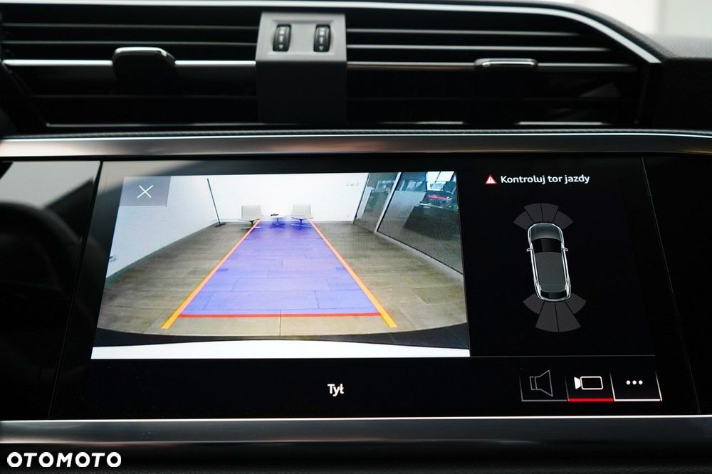 Audi Q3 Sportback - 36