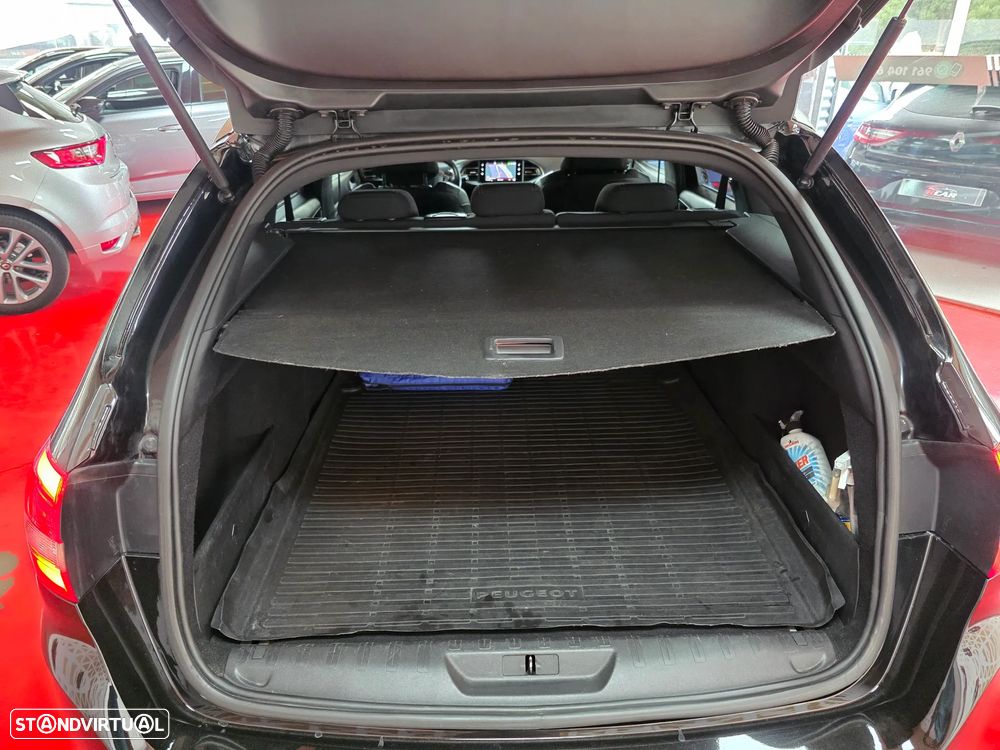 Peugeot 308 SW 1.5 BlueHDi GT Line EAT8 - 33