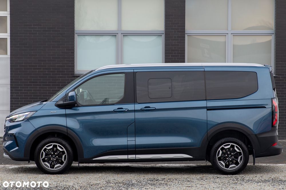 Ford Tourneo Custom - 4