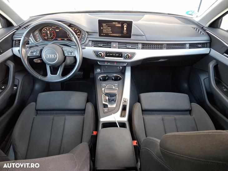 Audi A4 35 TFSI S tronic S line - 10