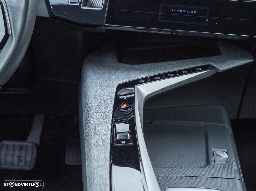 Peugeot E-3008 73 kWh Allure - 28