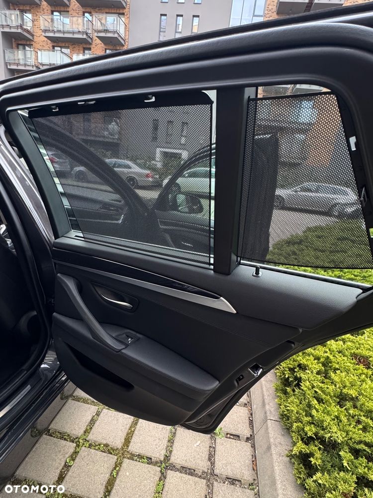 BMW Seria 5 520d Luxury Line - 24