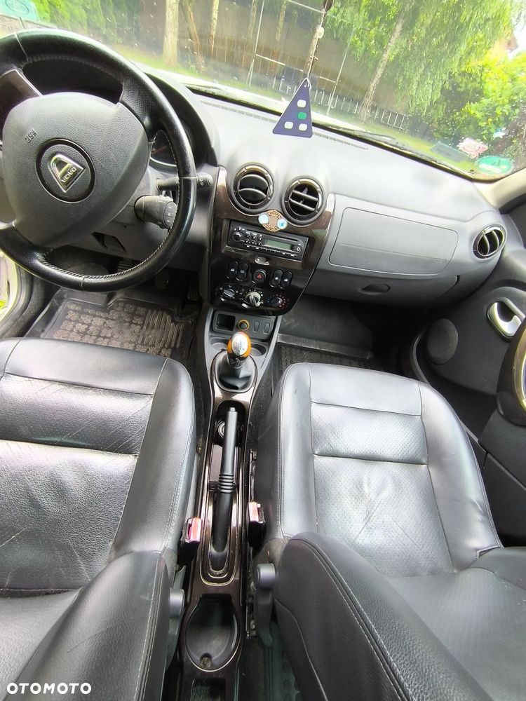 Dacia Duster 1.6 - 11
