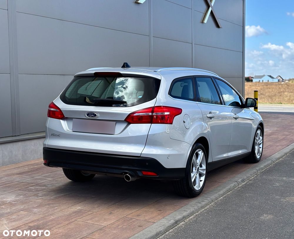 Ford Focus 2.0 TDCi DPF Start-Stopp-System Titanium - 5