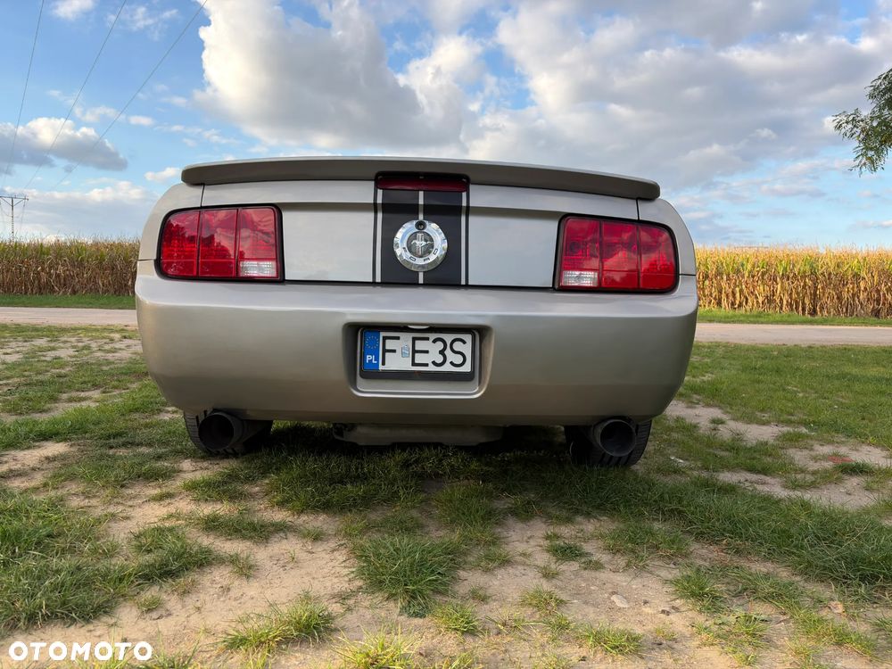 Ford Mustang 4.0 V6 - 9