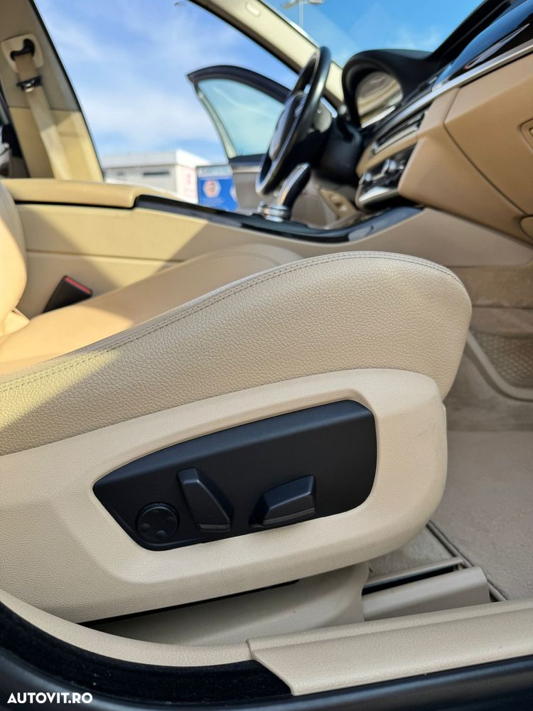 BMW Seria 5 520d Aut. - 27
