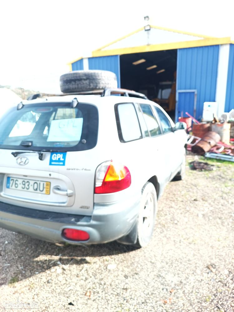 Hyundai Santa Fe 2.4 Family 4WD - 4