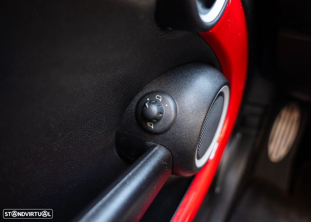 MINI Cabrio John Cooper Works 157g - 32