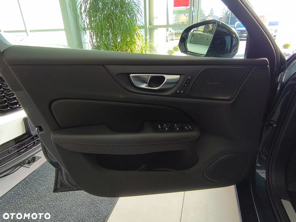 Volvo V60 B4 B Plus Dark - 15