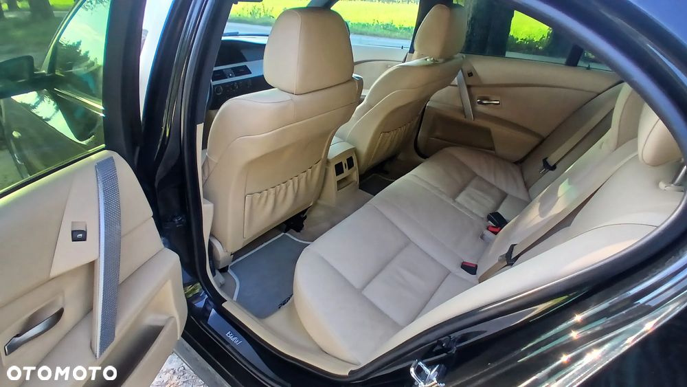 BMW Seria 5 530i - 19