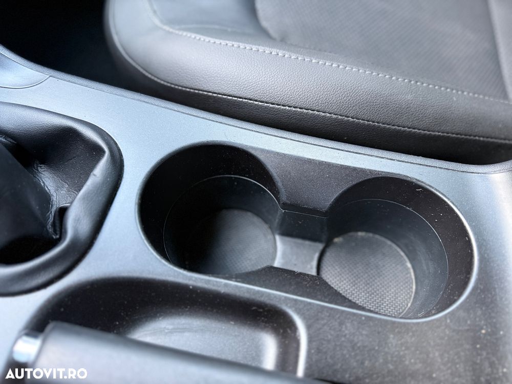 Hyundai ix35 blue 1.6 2WD Finale Gold - 16