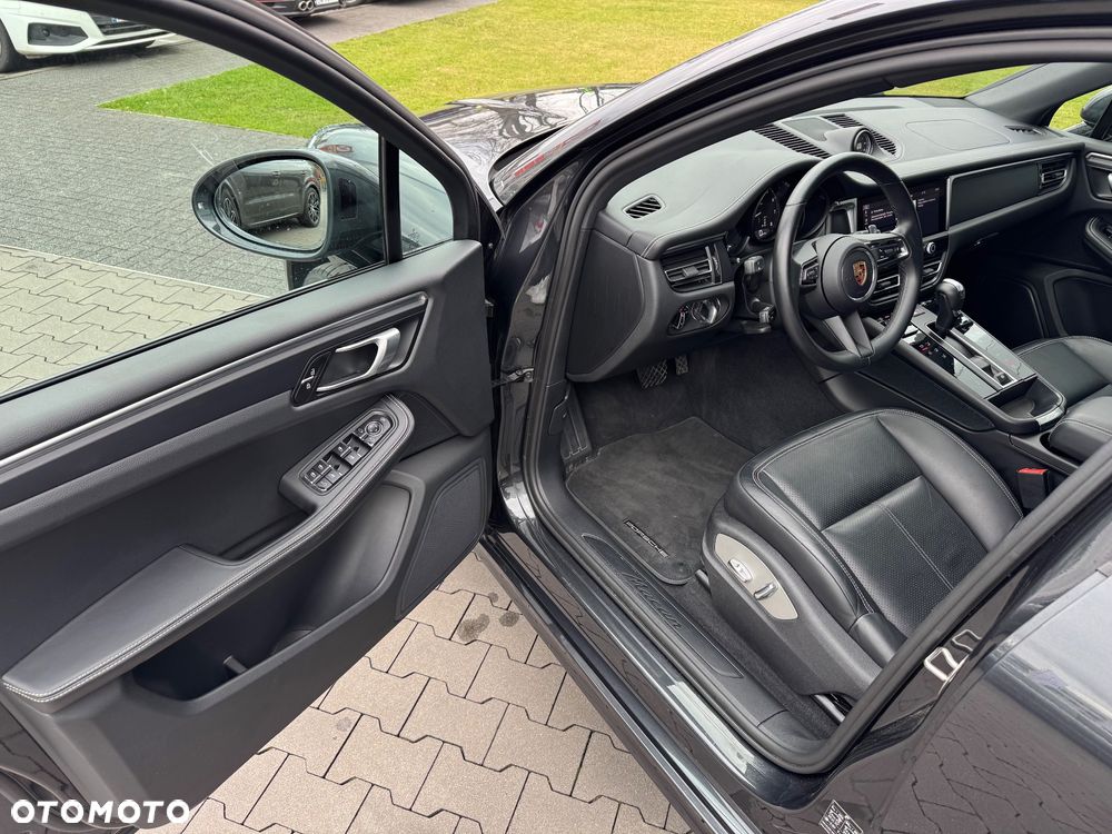 Porsche Macan Standard - 16