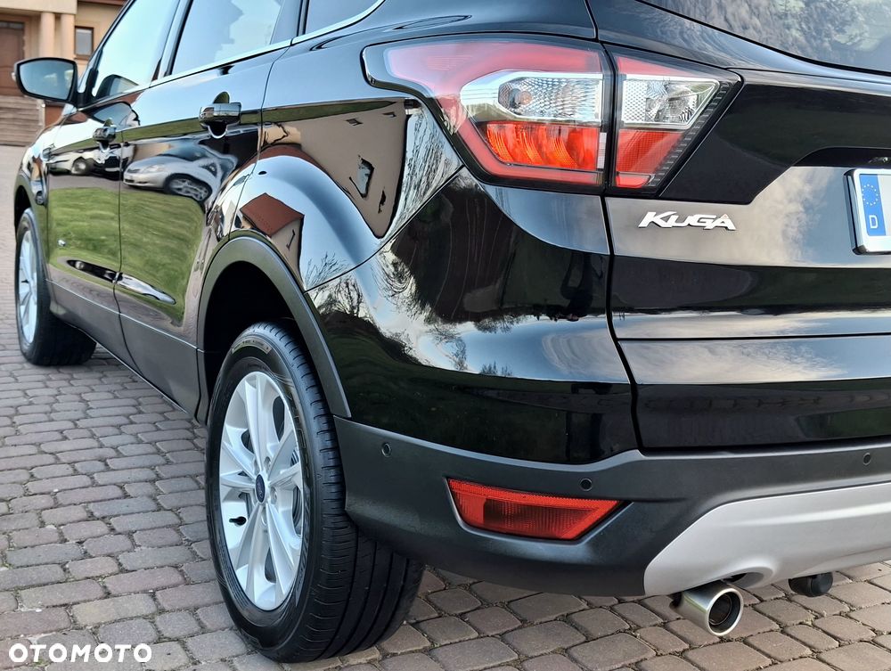 Ford Kuga 2.0 TDCi 2x4 Titanium - 17
