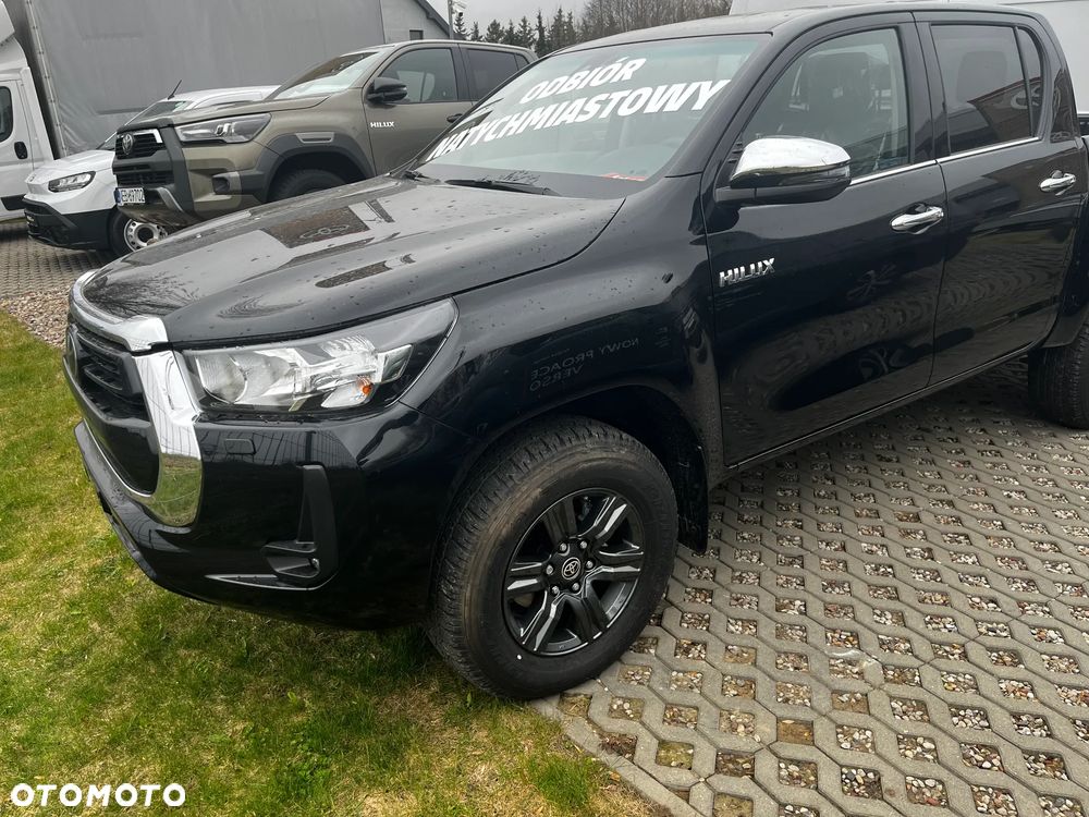 Toyota Hilux - 8