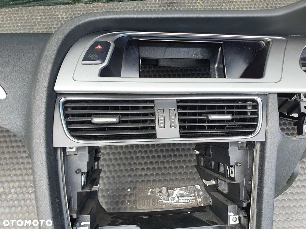 Konsola Deska rozdzielcza Kokpit AUDI A4 B8 UK Angielska - 7