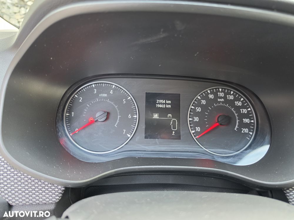 Dacia Logan TCe 90 MT6 Expression - 14