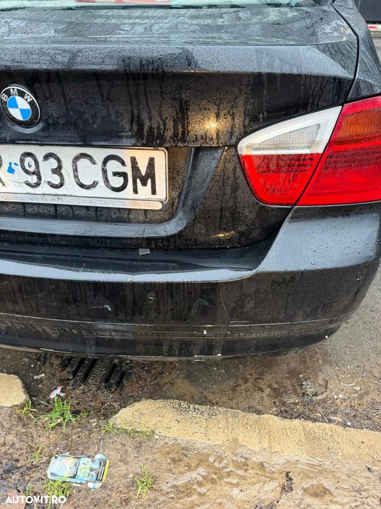 BMW Seria 3 318d - 6