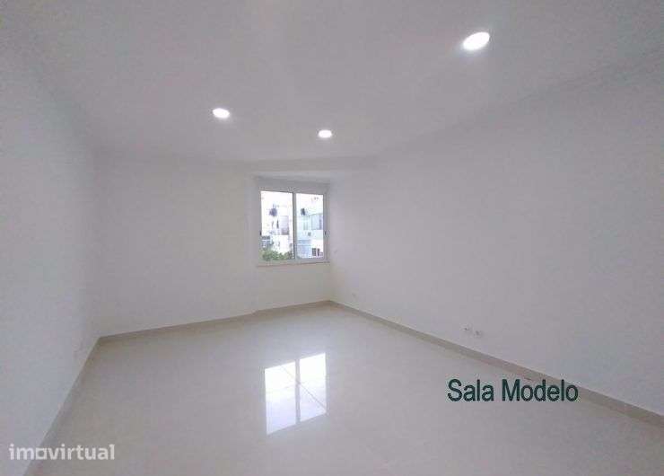Apartamento T3 remodelado na Pontinha - Grande imagem: 2/23