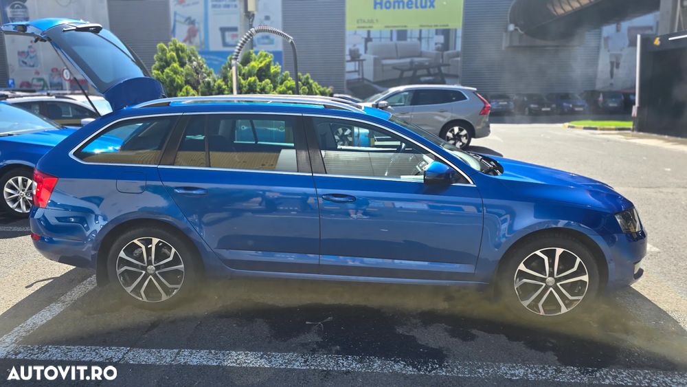 Skoda Octavia 1.6 TDI DSG Style - 20