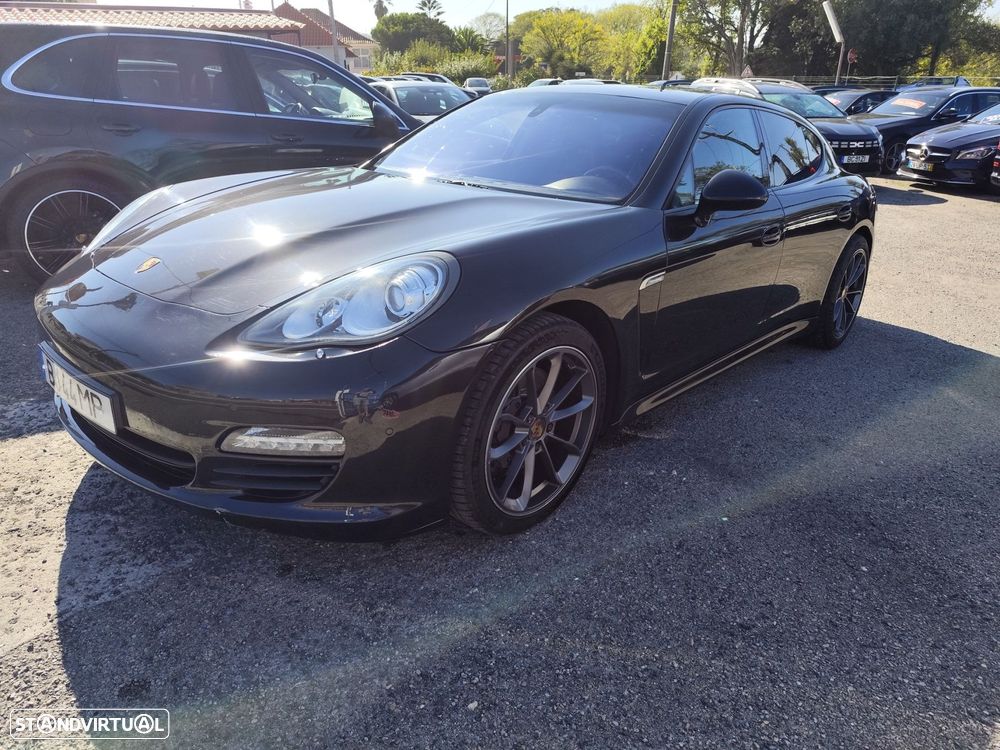 Porsche Panamera - 4