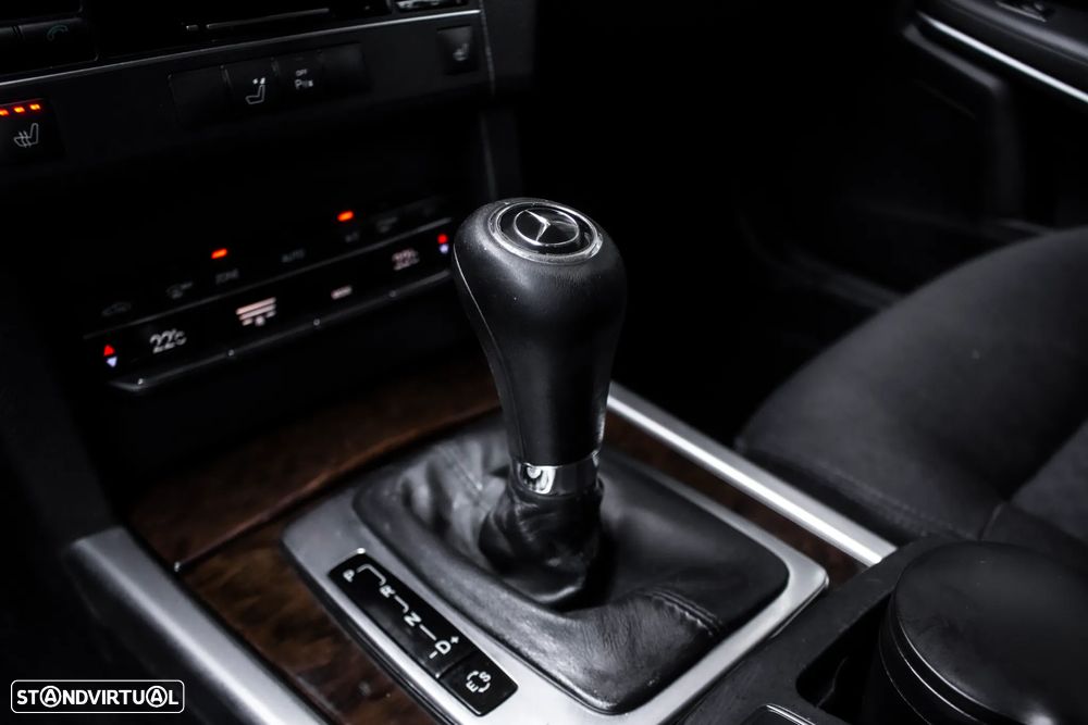 Mercedes-Benz E 220 BlueTEC 9G-TRONIC - 19