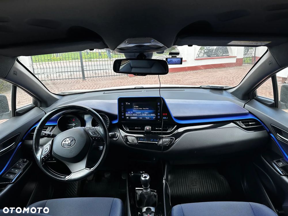 Toyota C-HR 1.2 T Dynamic - 8