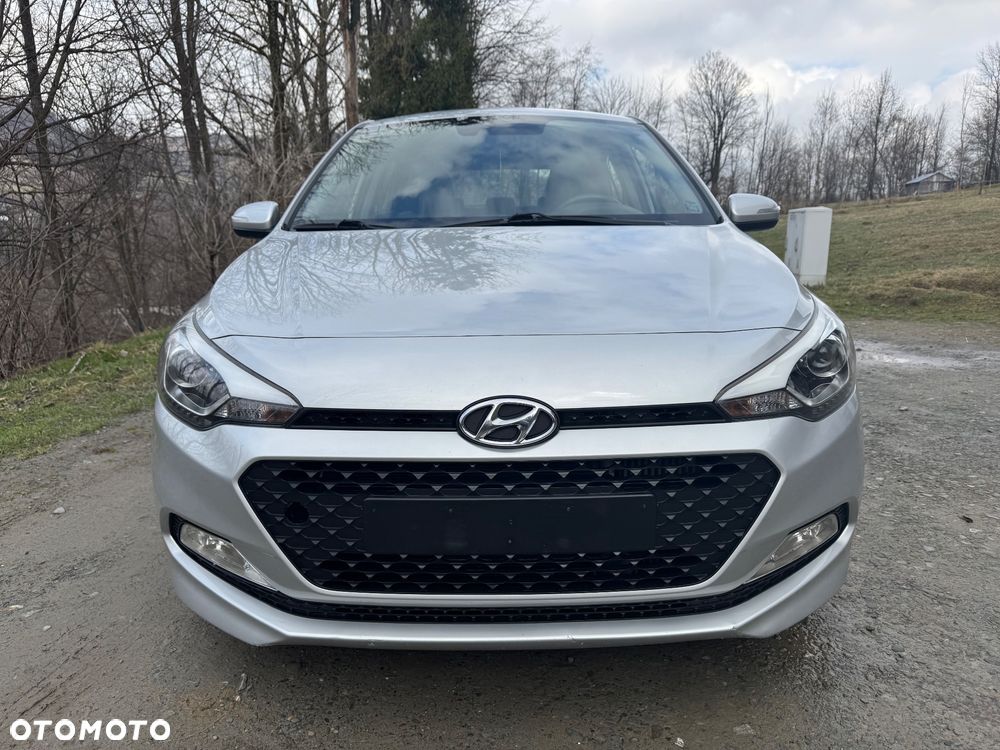 Hyundai i20 1.1 CRDi 5 Star Edition - 4