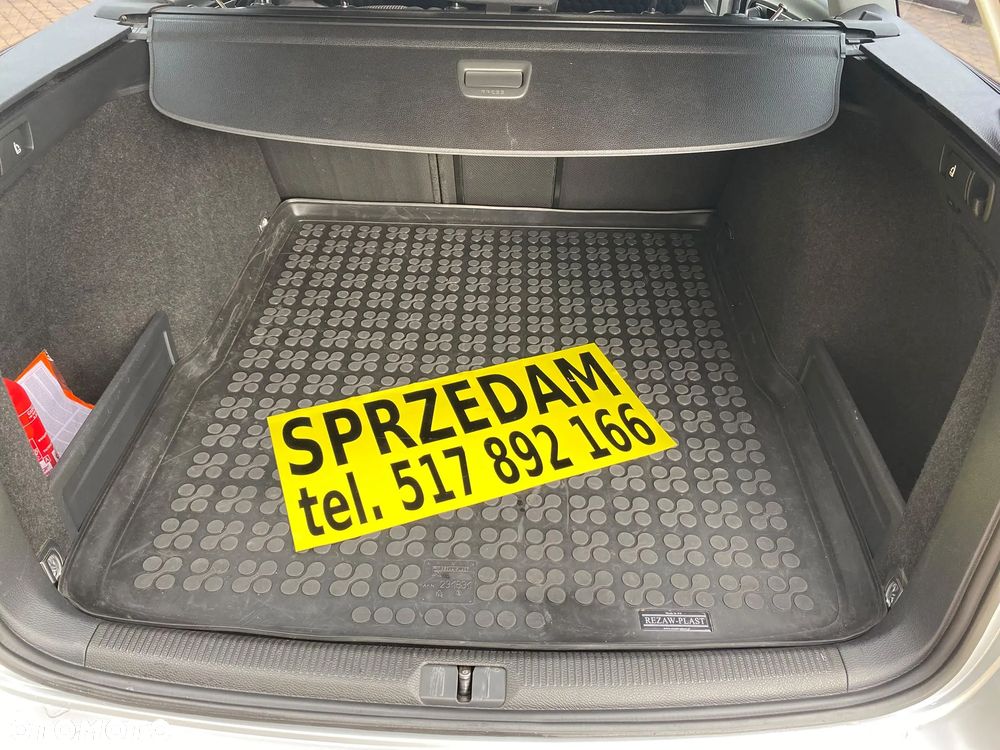 Volkswagen Passat - 20