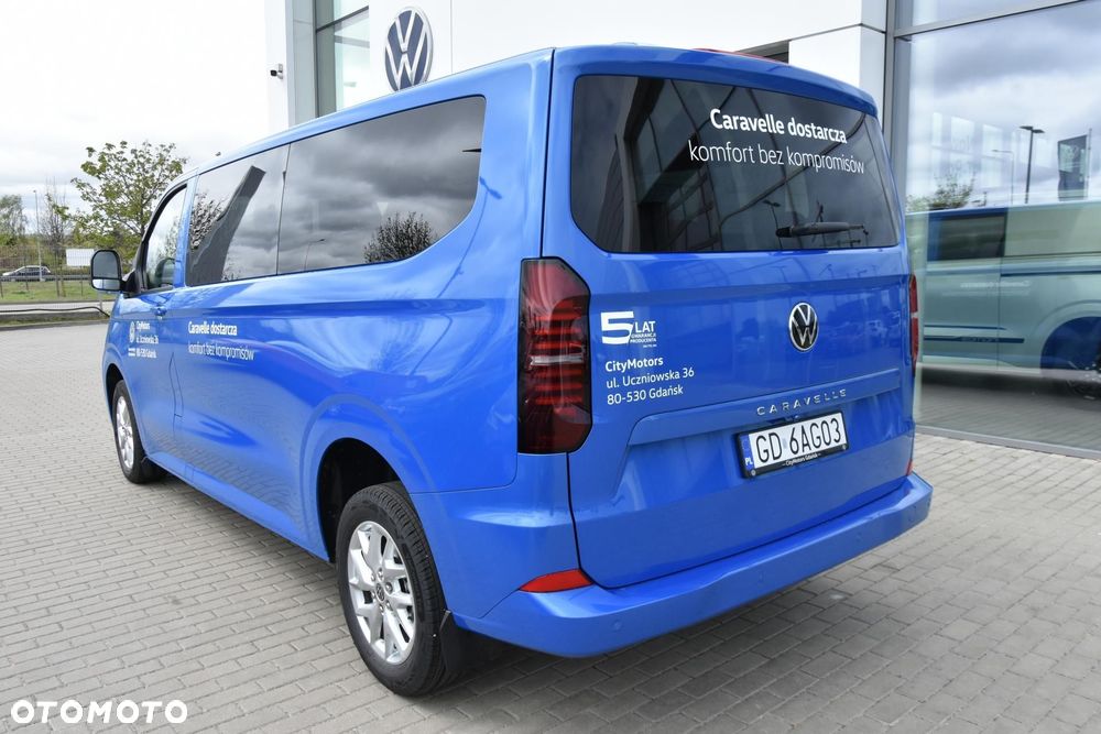 Volkswagen Caravelle - 8