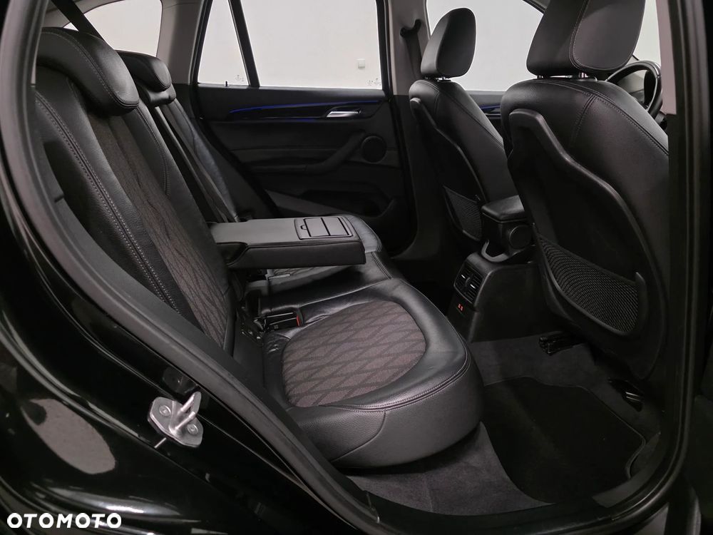 BMW X1 sDrive18d M Sport sport - 20